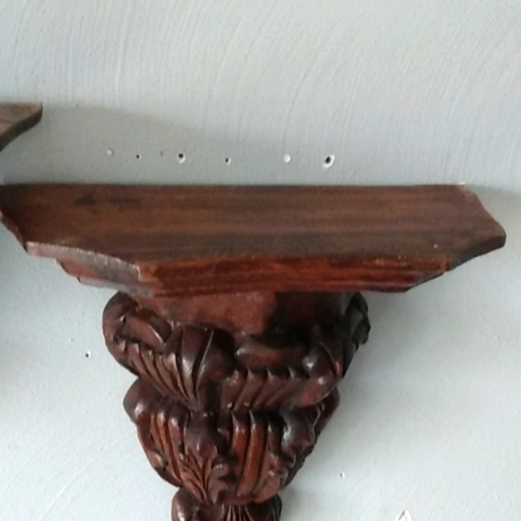 Handcarved shelves - Picture 7 of 16
